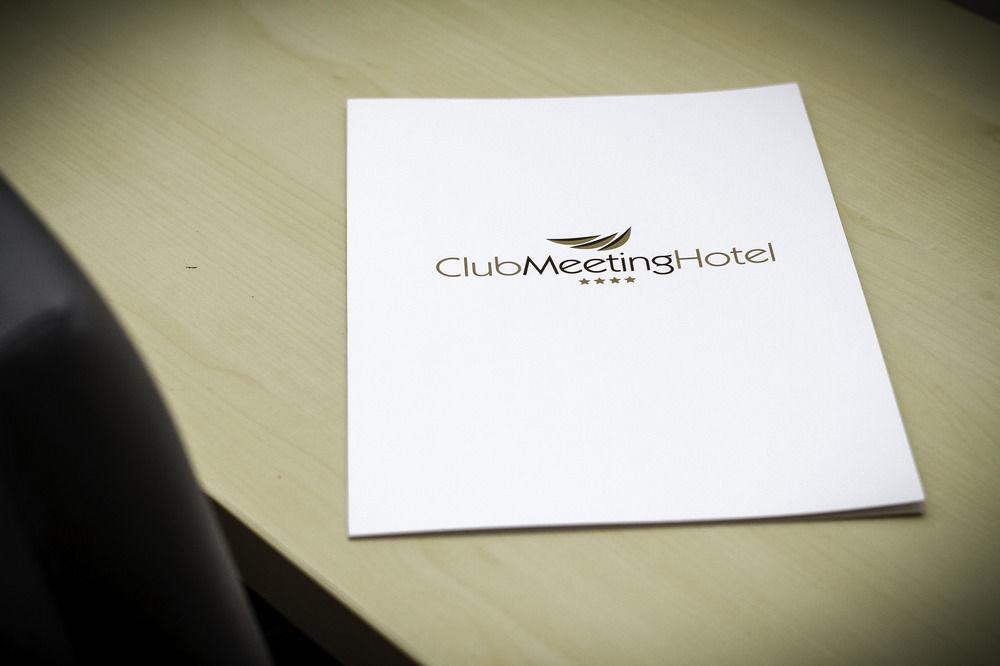Hotel Club Meeting