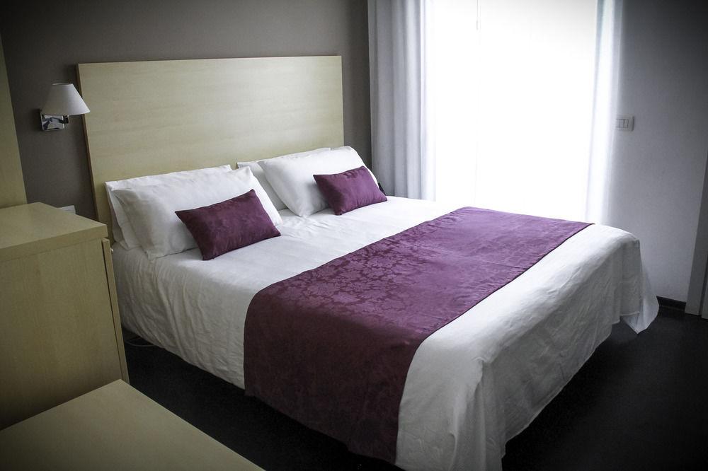 Club Meeting Hotel