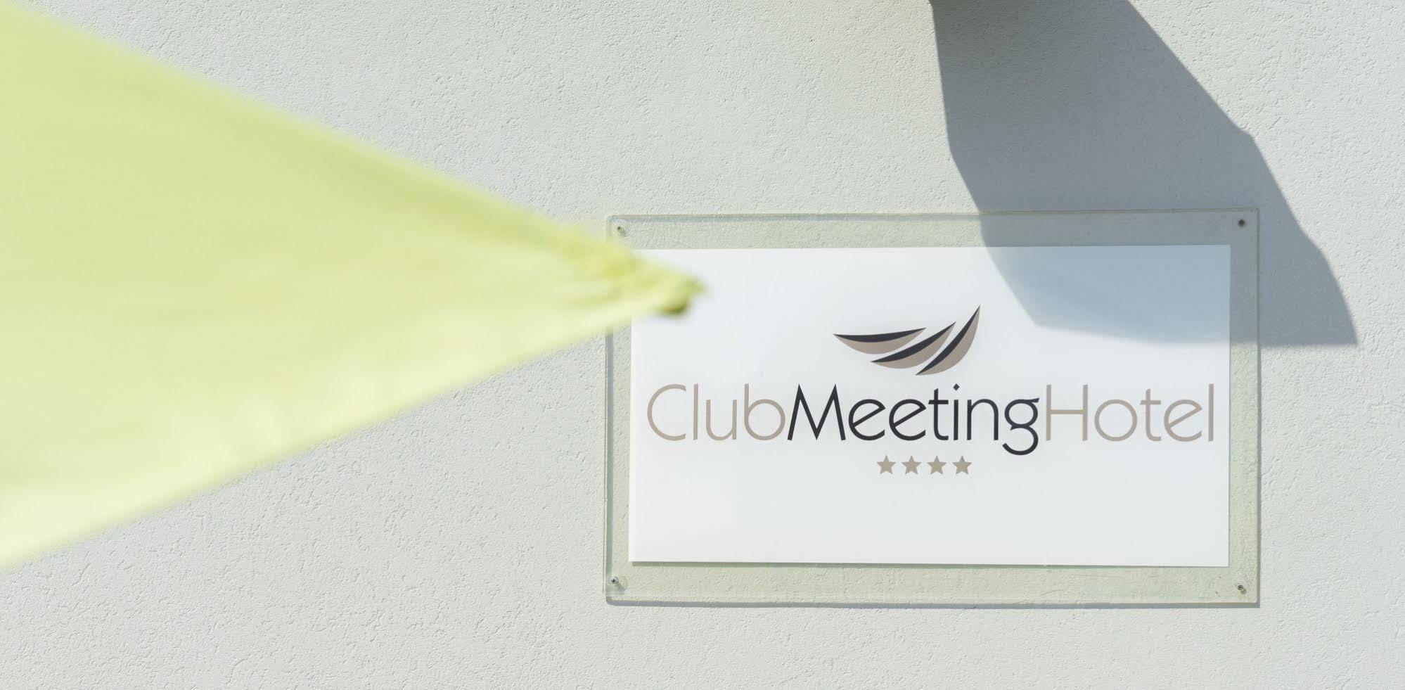 Club Meeting 4*